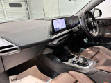 ABS:急ブレーキの車輪ロックを防止。車の安定性と操縦性を確保!