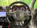 【ステアリングスイッチ】運転中、前方から目線をそらすことなく、オーディオ等の操作が可能な便利機能!安心&快適なドライブを演出してくれます♪