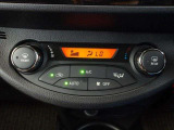 オートエアコンを装着しておりますので車内をお好みの快適な温度に保つことが可能です!