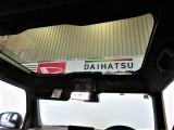 ガラスルーフなので、夜景を見に行ったり、ピクニック、キャンプ、車中泊な好きな方へおすすめ。
