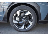 純正18インチアルミホイール付タイヤサイズは225/55R18