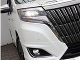 【車屋】として、長く車業界に従事した経験豊富なスタッフが在籍しております。