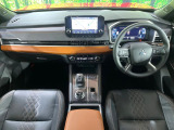 アウトランダー PHEV 2.4 P 4WD 
