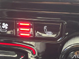 ●フロントシートヒーティング:運転席・助手席共に三段階で調節が可能なシートヒーターを装備しております。季節を問わず快適にご使用いただけます。