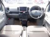 清潔で広々した座席です!是非、現車を見て体感してみてください。