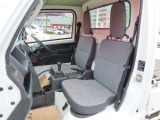 ご納車前にスタッフが入念に清掃し気持ちよく乗り出せるように致します。