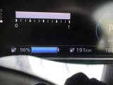 ほぼフル充電 エアコンONエコモードOFF時の航続可能距離です