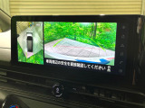 【アラウンドビューモニター】専用のカメラにより、上から見下ろしたような視点で360度クルマの周囲を確認することができます☆死角部分も確認しやすく、狭い場所での切り返しや駐車もスムーズに行えます。