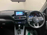 SUVならではのアイポイントの高さで見晴らしがよく、安全確認ができるので運転しやすいです