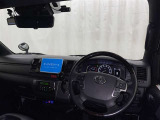 運転の際、常に目にする部分だけにシックで飽きのこないデザインが良いですね。