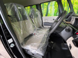 運転席シート廻りは使用感も少なく、良好な状態となっています。丁寧に使われていたことがよくわかりますね。