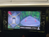 【マルチアラウンドモニター】専用のカメラにより、上から見下ろしたような視点で360度クルマの周囲を確認することができます☆死角部分も確認しやすく、狭い場所での切り返しや駐車もスムーズに行えます。