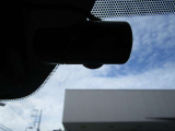 ドライブレコーダー付きです。車が危険運転をしていたのかを、客観的に判断できる材料になります♪