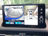 ガイド線表示機能付きのバックカメラで、バックでの車庫入れも安心です。