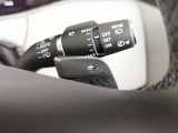 【パドルシフト】運転席から任意で、変速を自由自在に操ることができます。