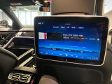 後部座席にモニターがついております