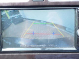 まるでお車を真上から見下ろしたかのような映像をナビに映し出してくれますので狭い駐車場でも周囲を確認する事が出来ますので非常に安心です♪
