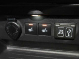 寒い日もぬくぬく、運転席、助手席シートヒーター付きです♪