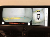 パノラミックビューモニター(全周囲モニター)です☆おクルマを空から見たように表示します。