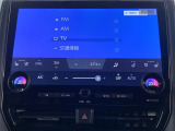 FM,AM、フルセグテレビ、メディアプレイヤーの接続などが楽しめます。