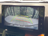 【バックカメラ】駐車時に後方がリアルタイム映像で確認できます。大型商業施設や立体駐車場での駐車時や、夜間のバック時に大活躍!運転スキルに関わらず、今や必須となった装備のひとつです!