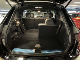 当店でお車をご購入のお客様はオーナー様専用保険「メルセデス・ベンツ保険」にご加入頂けます。飛来物によるフロントガラス破損やパンクによるタイヤ交換の際に、修理費用の一部をお支払いしております。