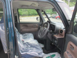 広々とした運転席