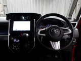 運転席に座ると☆こんな感じです♪