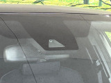 【トヨタセーフティセンス】走行中に前方の車両等を認識し、衝突しそうな時は警報とブレーキで衝突回避と被害軽減をアシスト。より安全にドライブをお楽しみいただけます。