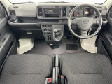 ハイゼットカーゴ デラックス ハイルーフ 4WD 5MT