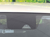 【エマージェンシーブレーキ】走行中に前方の車両等を認識し、衝突しそうな時は警報とブレーキで衝突回避と被害軽減をアシスト。より安全にドライブをお楽しみいただけます。