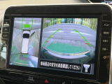 【アラウンドビューモニター】専用のカメラにより、上から見下ろしたような視点で360度クルマの周囲を確認することができます☆死角部分も確認しやすく、狭い場所での切り返しや駐車もスムーズに行えます。