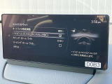 LEDライトによるヘッドランプはオートライトだけでなく、ハイビームコントロールにより、自動でハイビーム・ロービームの切り替えを行います。操作の手間を省き、安全運転をサポートします。