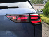 LEDテールランプはダイナミックターンインジケーター(流れるウインカー)