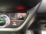 【シートヒーター】スイッチを押せば、座面と背もたれで体を温めてくれます♪