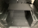 荷室を上下に積み分けでき、スペースの有効活用を可能にするボードです!!