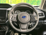 【純正革巻きステアリング】上質な革を使用することで、手にしっかり馴染みとても運転しやすいハンドルです♪