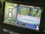 【アラウンドビューモニター】専用のカメラにより、上から見下ろしたような視点で360度クルマの周囲を確認することができます☆死角部分も確認しやすく、狭い場所での切り返しや駐車もスムーズに行えます。