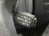 【レーダークルーズコントロール】高速道路での長距離走行が楽に!!自動で速度を保つクルーズコントロールが、衝突軽減システムと連携し、前方の車両を感知して車間を保つように速度調節してくれます!!