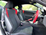 運転席シート廻りは使用感も少なく、良好な状態となっています。丁寧に使われていたことがよくわかりますね。