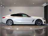 BMWでは重量配分にもこだわりがあり、FRモデルでは50:50とFFモデルでも60:40と前後の重量バランスにこだわり、軽快なハンドリングを実現しております。