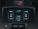 【パワーバックドア】スマートキーや運転席のボタンを押すだけでリアゲートが自動で開閉します!荷物を持っている時や、高い位置にあるバックドアを閉める際に便利な機能です♪