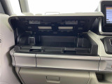 気になる車はすぐにお問い合わせください!画面右側の0066から始まる無料ダイヤルからお問い合わせ下さい!専門スタッフがお車のご質問にお答えいたします!