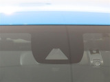 サポカーは、高齢運転者を含めたすべてのドライバーによる交通事故の発生防止・被害軽減対策の一環として、国が推奨する新しい自動車安全コンセプトです。詳しくは販売店スタッフまでおたずねください。