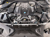 BMWのエンジンは世界的にも認められている高性能エンジンです。レスポンスがよく高回転型の心地よい吹きあがりなど駆け抜ける歓びのキーになる部分でございます。