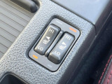 【前席シートヒーター】寒い日に重宝するシートヒーター!エアコンより早く温まってくれるので寒がりの人も安心ですね♪エアコンの温風は乾燥するから苦手、という方にもをおすすめです。