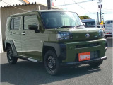 お色はフォレストカーキになります。