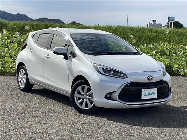 アクア 1.5 Z E-Four 4WD 4WD 修復歴無し