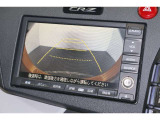 バックカメラが装備されており、後方の安全確認はもちろんのこと狭い場所での駐車や雨の日・夜間など視界の悪いコンディションでのストレスの軽減にもなります!