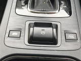 気になる車はすぐにお問い合わせください!画面右側の0066から始まる無料ダイヤルからお問い合わせ下さい!専門スタッフがお車のご質問にお答えいたします!